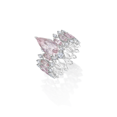 Кольцо с морганитом, сапфирами и бриллиантами